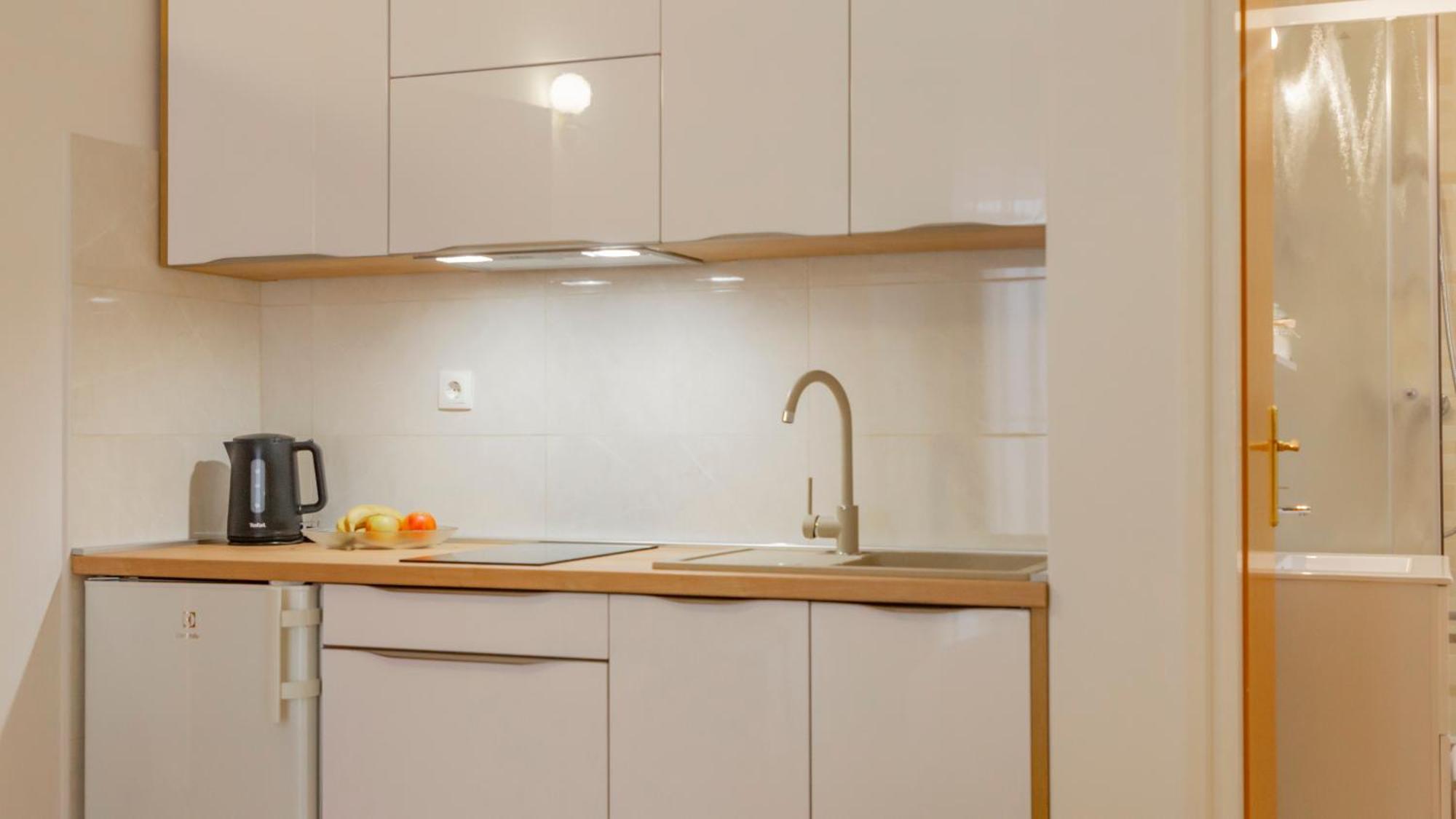 Baska Voda Apartments - Steps From The Beach, Free Parking, Central Location Exterior foto