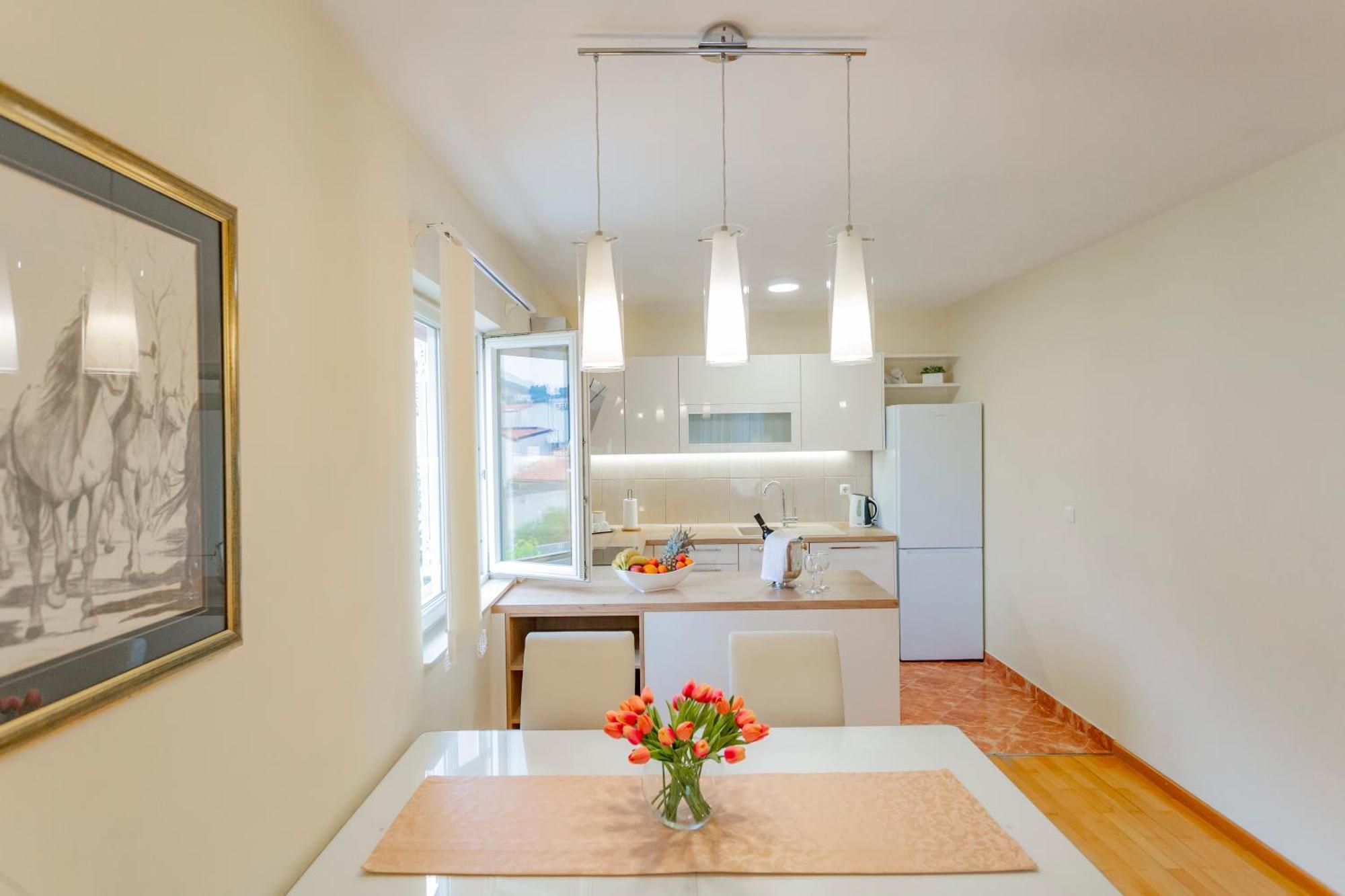 Baska Voda Apartments - Steps From The Beach, Free Parking, Central Location Exterior foto