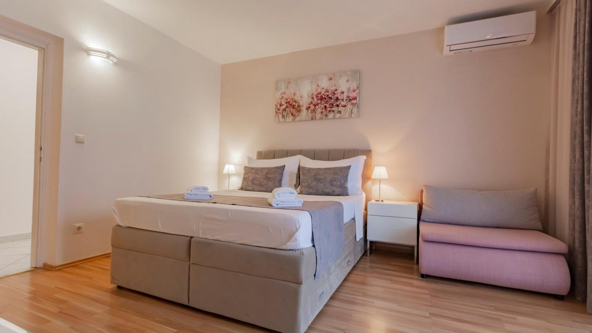 Baska Voda Apartments - Steps From The Beach, Free Parking, Central Location Exterior foto