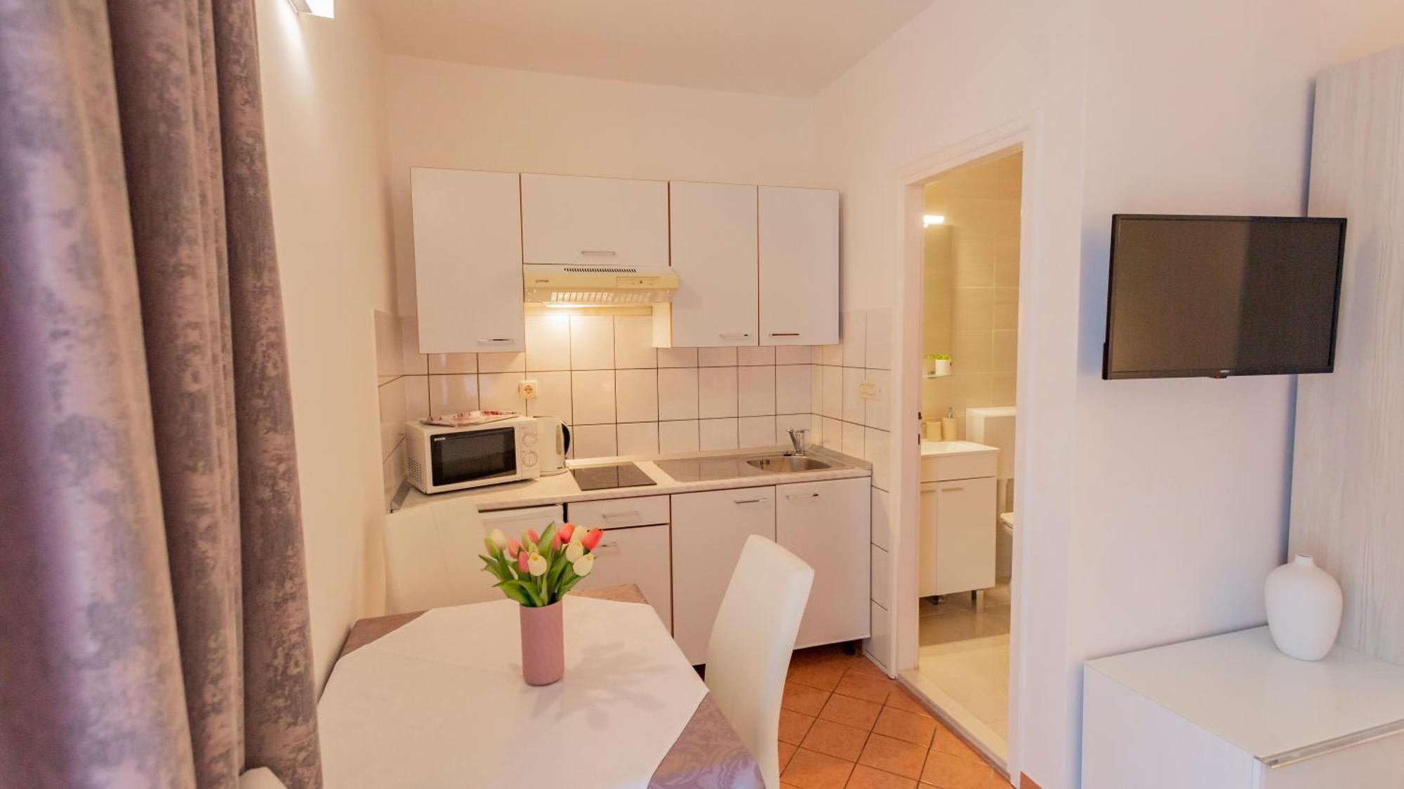 Baska Voda Apartments - Steps From The Beach, Free Parking, Central Location Exterior foto
