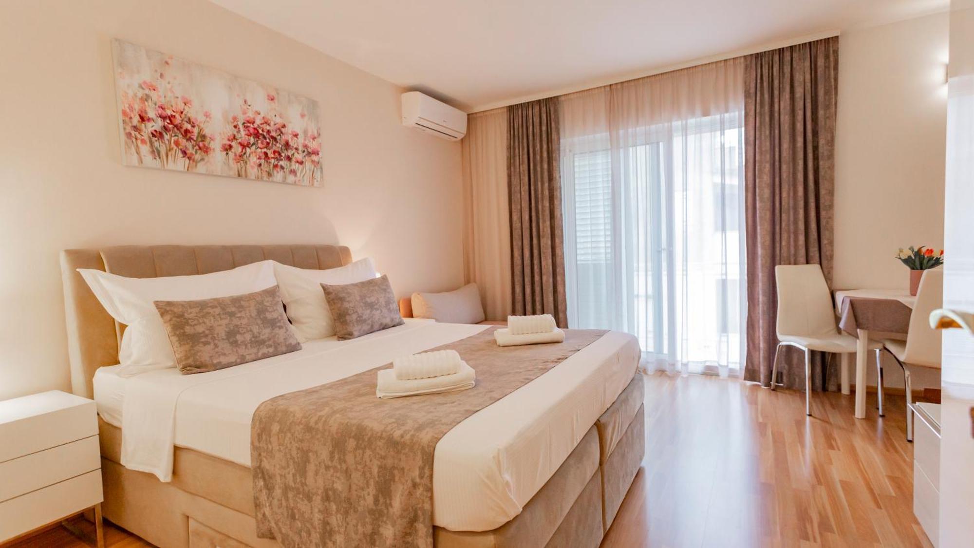 Baska Voda Apartments - Steps From The Beach, Free Parking, Central Location Exterior foto