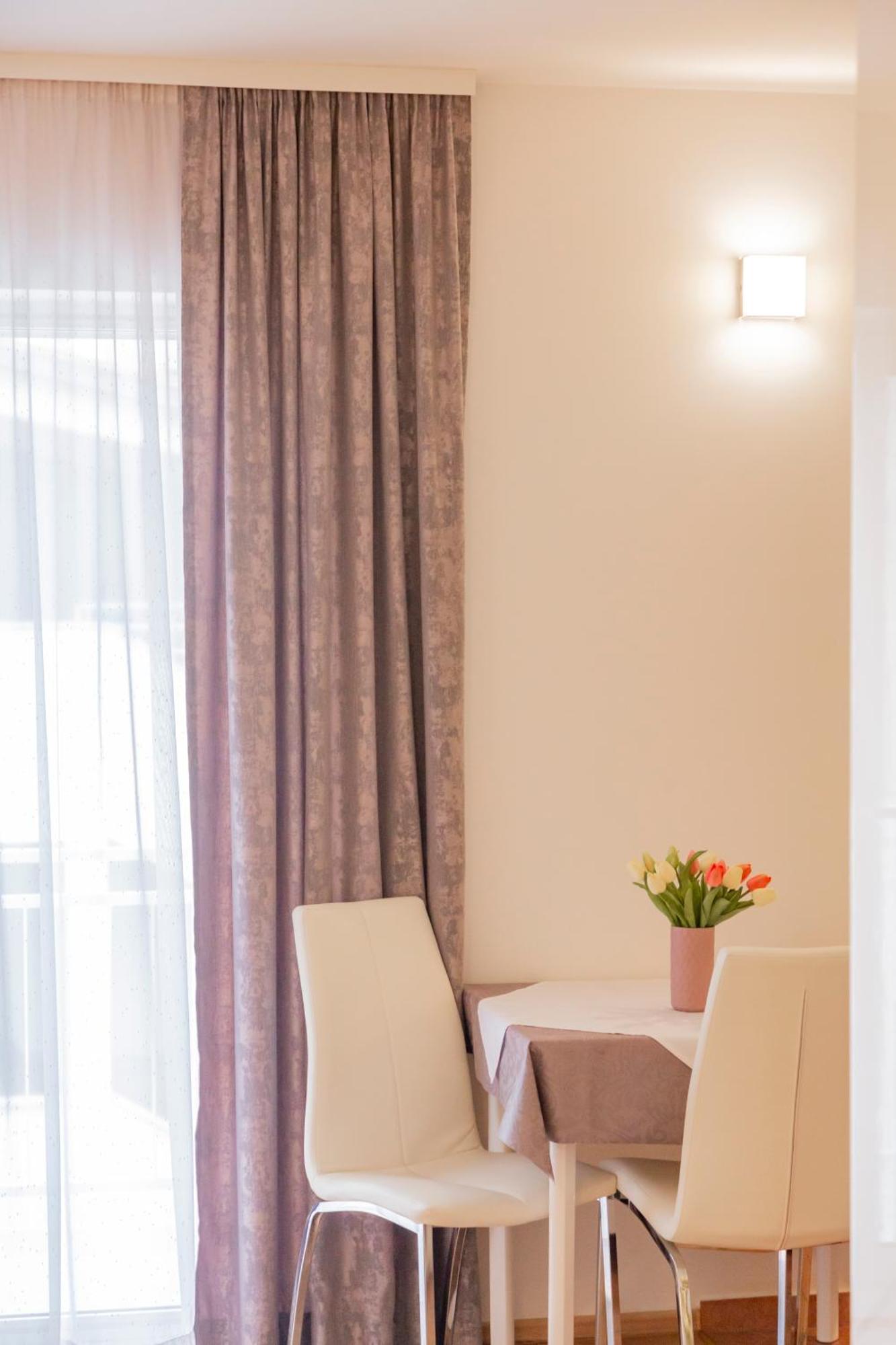 Baska Voda Apartments - Steps From The Beach, Free Parking, Central Location Exterior foto