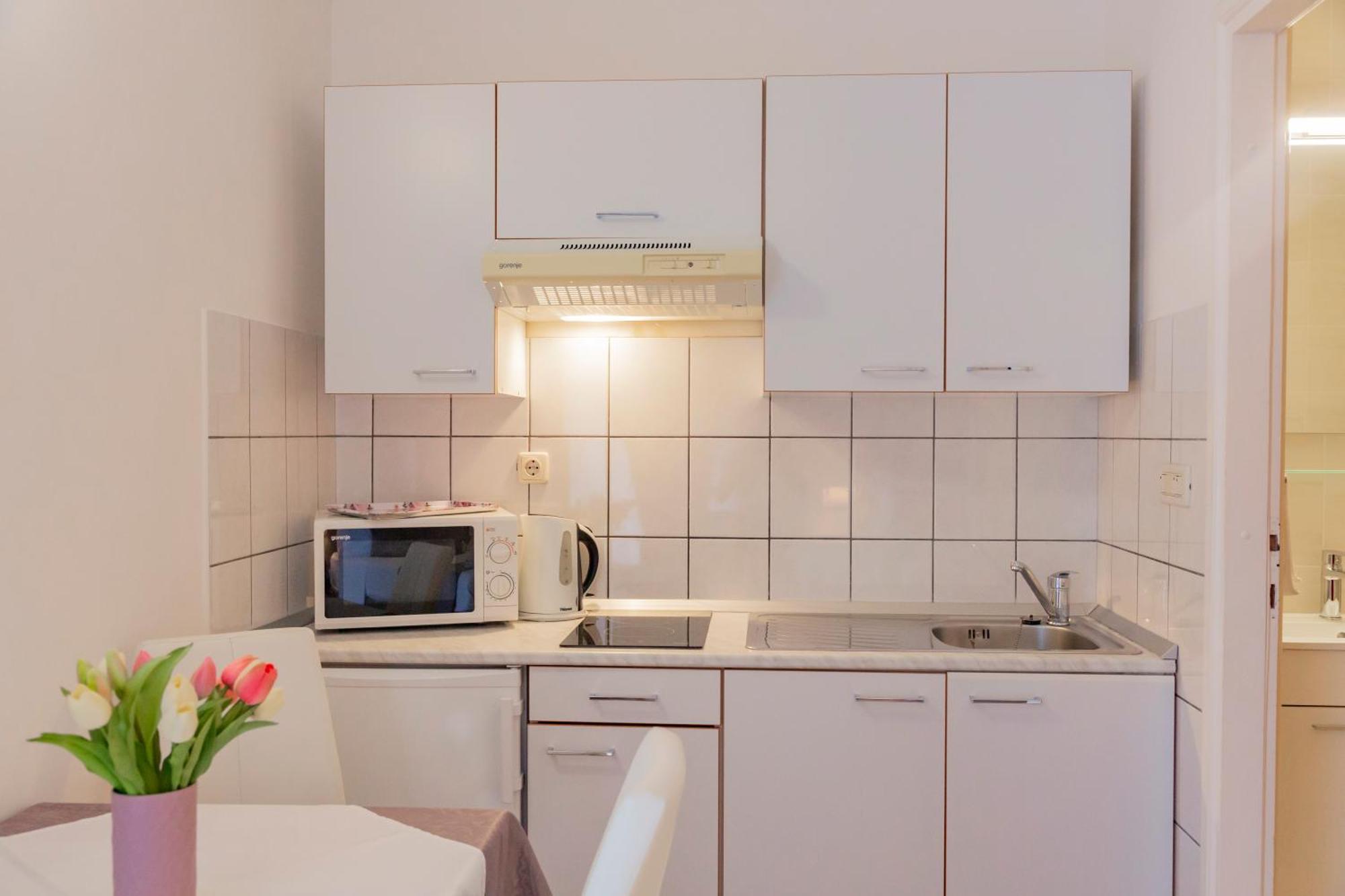 Baska Voda Apartments - Steps From The Beach, Free Parking, Central Location Exterior foto