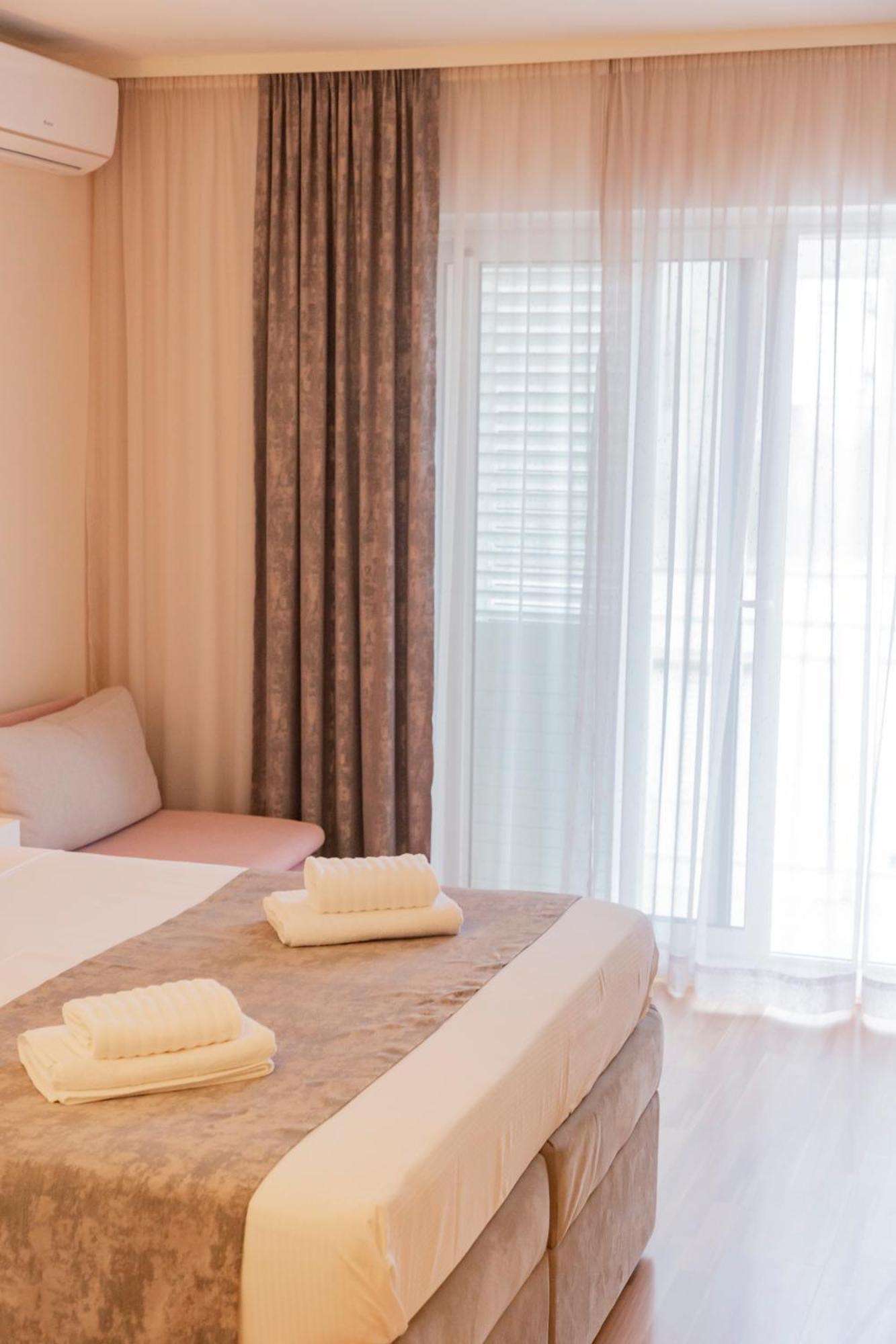 Baska Voda Apartments - Steps From The Beach, Free Parking, Central Location Exterior foto